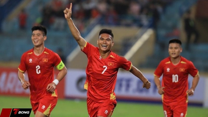 Việt Nam leo lên vị trí 103 trên bảng xếp hạng FIFA